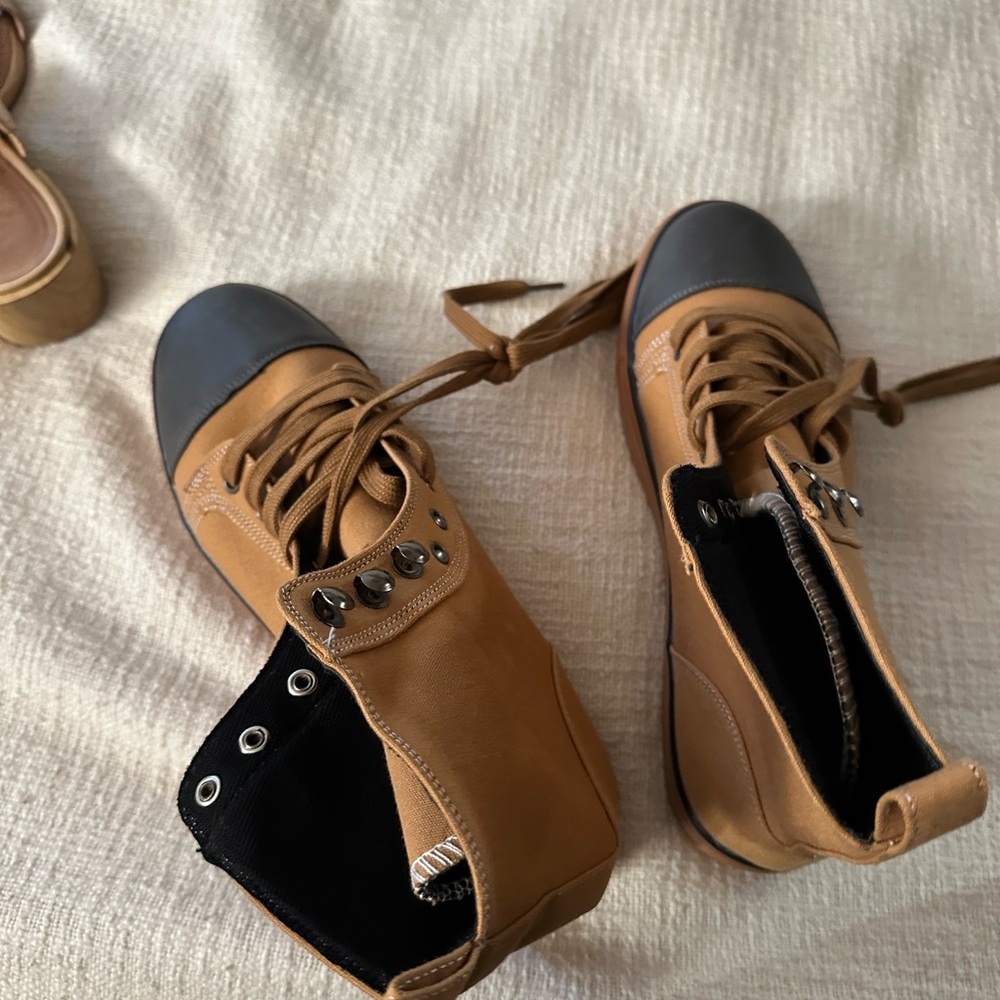 Men’s high top tan sneakers